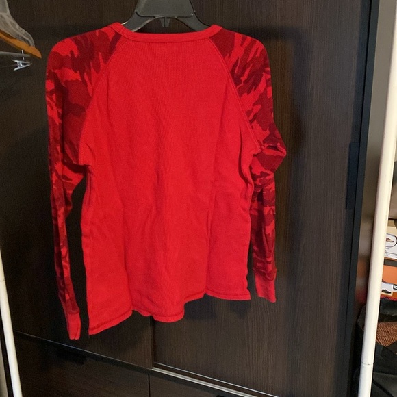 Gap shirt - Picture 2 of 2